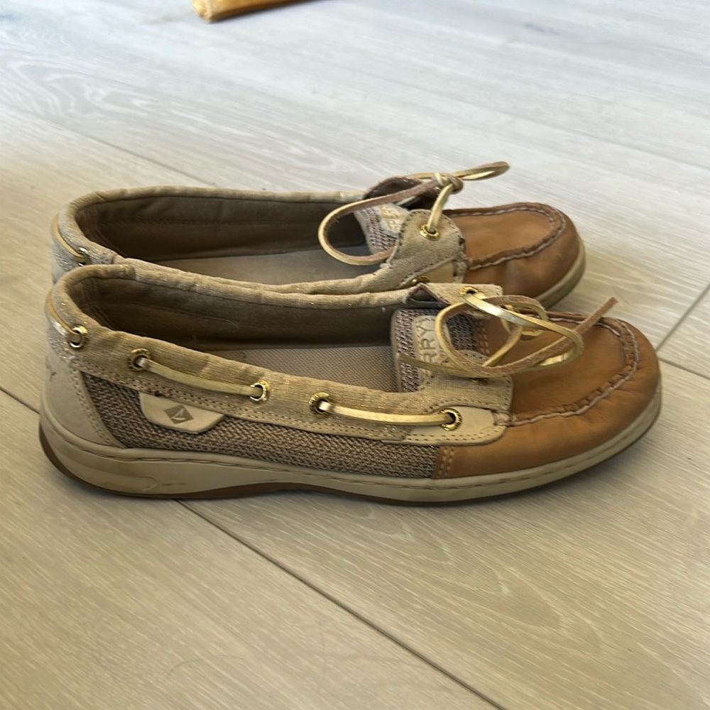 Women's 7.5 Sperry Top-sider memory foam